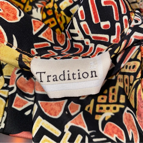 Tradition Vintage Tropical Hawaiian Button Down Shirt - Picture 6 of 11